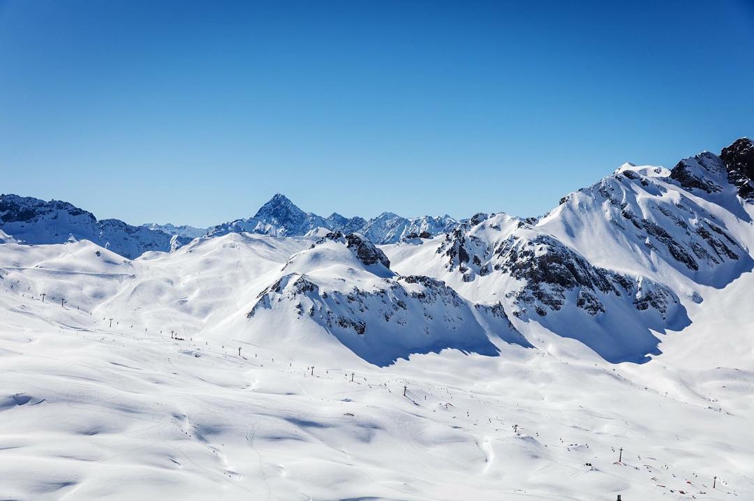 PISTE ERZEGG-DISTELBODEN & SCHLITTELWEG GEÖFFNET!? Voller Freude verkünden wir, dass die Piste Erzegg-Distelboden seit heute geöffnet ist! ⛷?
Zudem steht euch auch seit heute der Schlittelweg ab Melchsee-Frutt bis nach Stöckalp zur Verfügung!❄️❄️❄️ #melchseefrutt #snow #happy #winter #winterwonderland #havefun