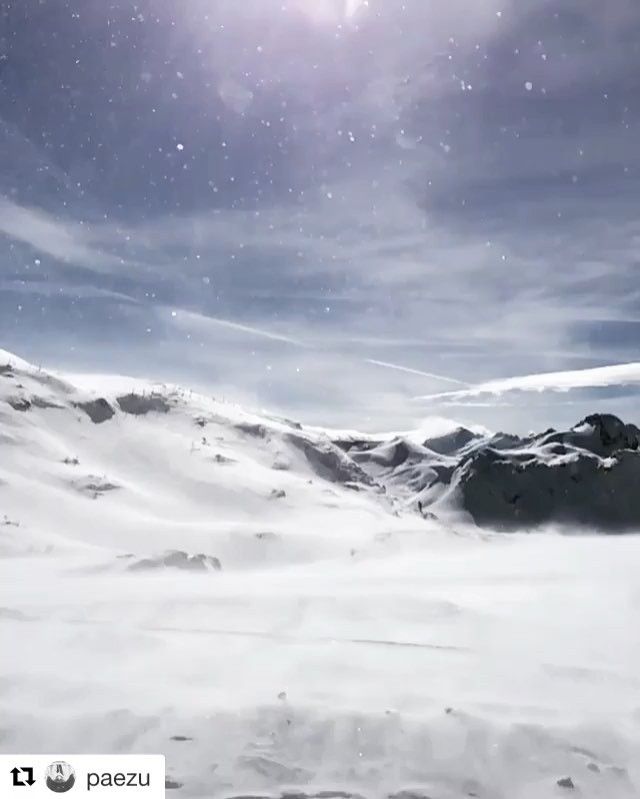 #Repost @paezu 
Aufgrund des starken Windes ist die Nachtfahrt heute um 22.15 Uhr abgesagt. Das Nachtskifahren & -schlitteln am Cheselenlift sowie die Abendfahrten der Gondelbahn von 18.30-19.30 Uhr werden voraussichtlich stattfinden. ?
・・・
☁️?❄️☀️