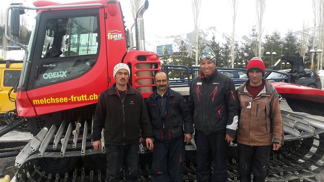Unser "pensioniertes" Pistenfahrzeug "Obelix" hat seinen Weg ins Skigebiet Dizin im Iran gefunden.? Wir finden das absolut grossartig und wünschen den Pistenfahrzeugfahrern viel Vergnügen mit "Obelix"!?? Übrigens: Der höchste Skilift in Dizin erreicht eine Höhe von 3'600 Meter, was es zu einem der 40 höchstgelegenen Skigebiete der Welt macht. #melchseefrutt #pistenfahrzeug #dizin #iran #skiing #snowboarding #aroundtheworld #winter #switzerland #inlovewithswitzerland #awesome #helpeachother