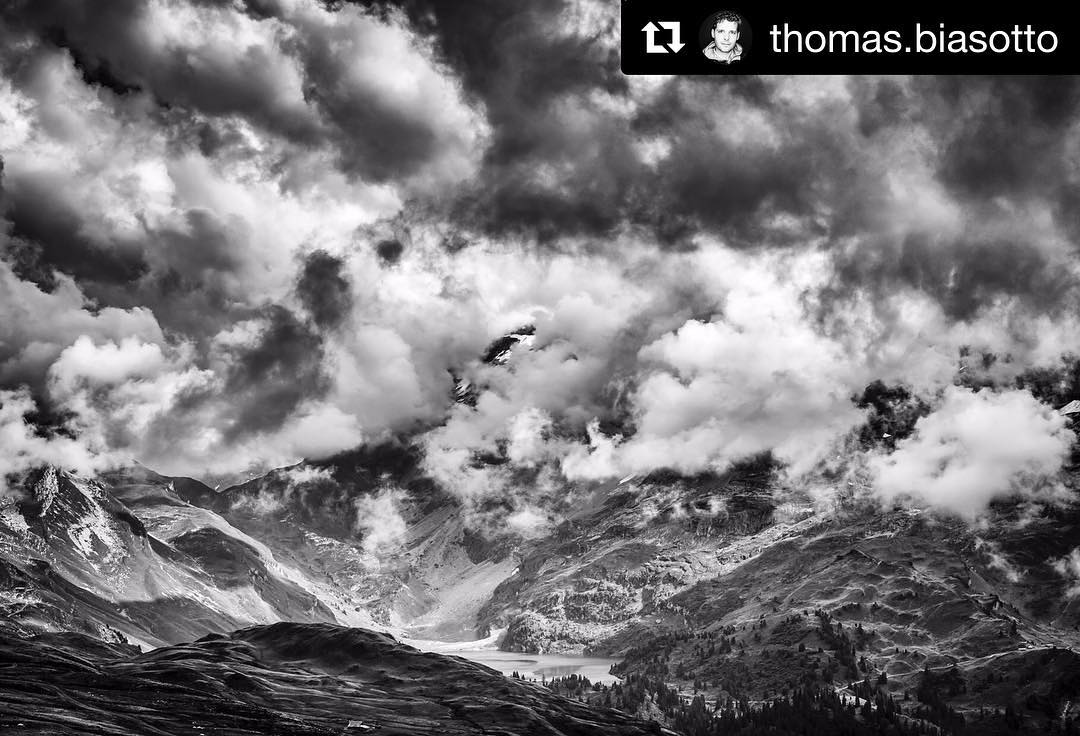 #Repost @thomas.biasotto ・・・#melchsee #melchseefrutt #frutt #fruttresort #clouds #blackandwhite #landscape #landscapelover #beautiful #obwalden #switzerland #myswitzerland #leica #s #biasottophotography #thomas #biasotto #blickheimat #nature #naturelovers