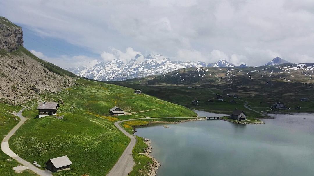 Morgen starten wir in die Sommersaison - Wir sind bereit und freuen uns auf euch! ☀️ Zum Saisonstart profitiert ihr zudem von der Aktionswoche: Vom 15. - 25. Juni erhaltet ihr die Retourfahrt Stöckalp - Melchsee-Frutt für nur 13 Franken! #melchseefrutt #switzerland #summervibes #summer #nature #inlovewithswitzerland #happy
