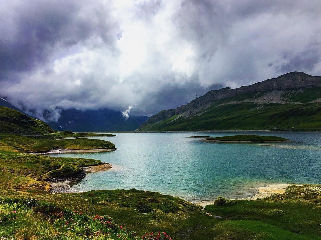 #Repost @wandertravelliz_
Melchsee-Frutt, Switzerland
*
*
*
*
*
#switzerland #schweiz #melchseefrutt #alpes #swiss #mountains #lake #colorful #clouds #hiking #wanderlust #traveling #travelphotography #photo #picoftheday #photooftheday #photography #photoshoot #photographer #moment #travel #mytravelgram #world #beautiful #peace #nature #naturelovers #naturephotography