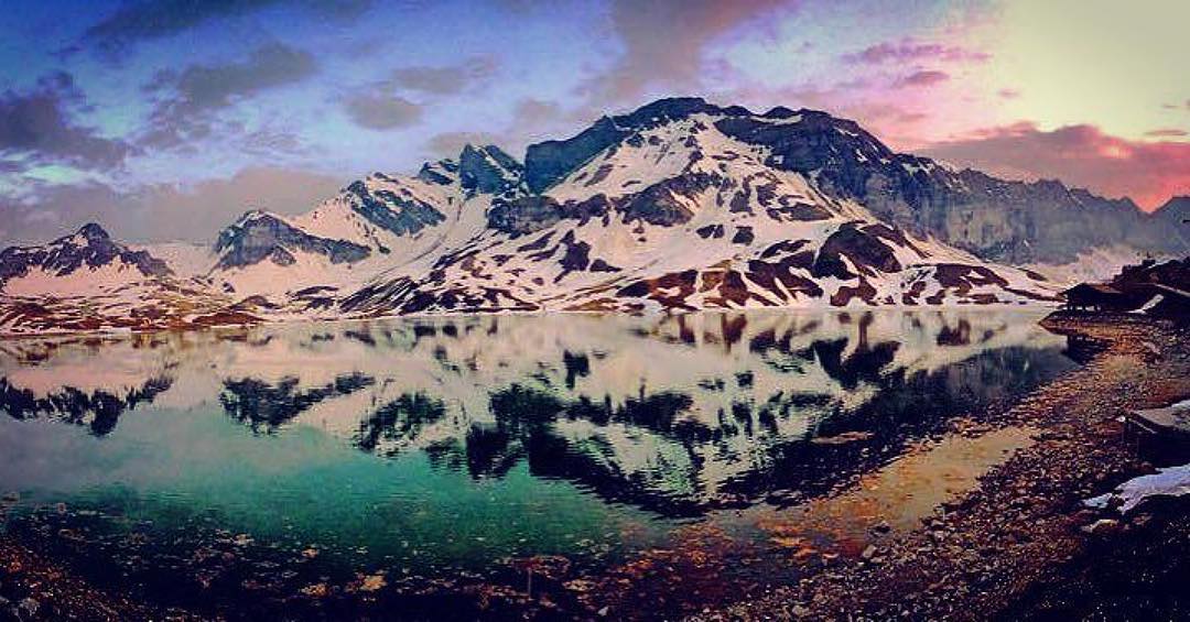 ❤️❤️ unser Wunderland. 
#Repost @traveldiarymary
#tbt Welcome to Wonderland 
Photo by @traveldiarymary
#wow #melchsee #mountains #lake #melchseefrutt #switzerland #nature #bluesky #cloudy #photooftheday #green #sky #view #love #happy #instagood #instatravel #instadaily #visiting #summer  #iphone6s #watercolor