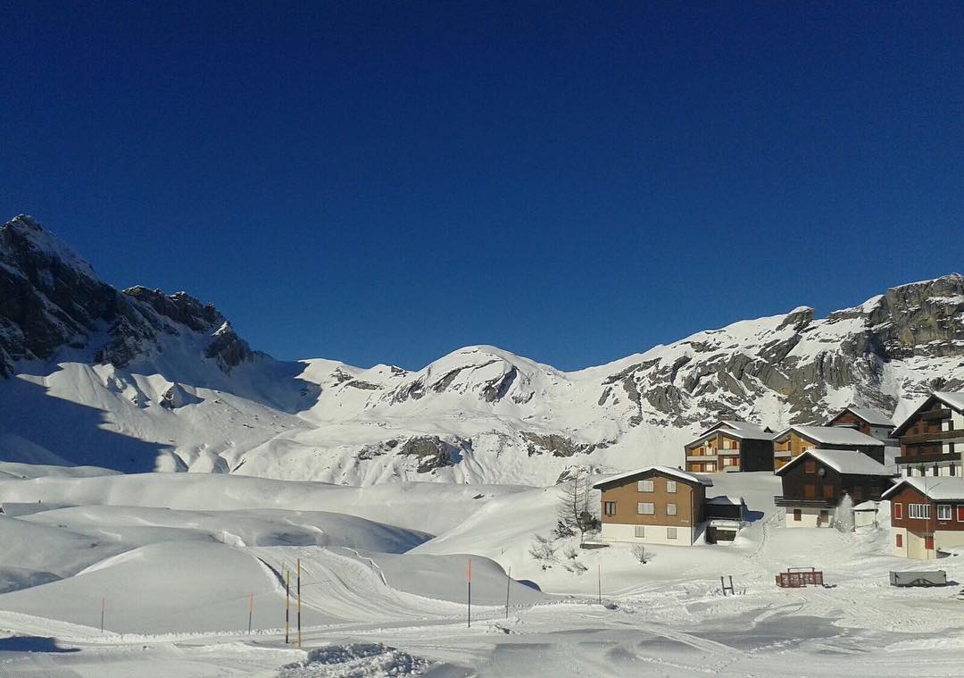 Noch mehr hervorragende Nachrichten! ?  Nebst den bereits kommunizierten Anlagen und Dienstleistungsbetrieben, öffnet dieses Wochenende zusätzlich der Schlittelweg von Melchsee-Frutt bis Cheselen! Der Gasthof Waldhaus ist ebenfalls geöffnet. 
Die Gesamtübersicht der offenen Anlagen findet ihr auf unserer Website! #melchseefrutt #winter #snow #skiing #snowboarding #enjoy #love #sport #mountains #mountainlife #explore