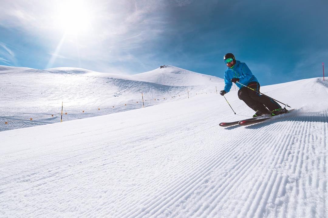 WINTER-WOCHENENDBETRIEB AM 2./3. DEZEMBER 2017!❄️Advent, Advent, die Kufe brennt… Aber nur, weil ihr vollgas geben könnt! ?Dieses Wochenende nehmen wir erneut den Winterbetrieb auf! Die Übersicht aller geöffneten Anlagen/Pisten findet ihr auf unserer Website. #melchseefrutt #frutt #winter #season #slope #ski #snowboarding #winterwonderland