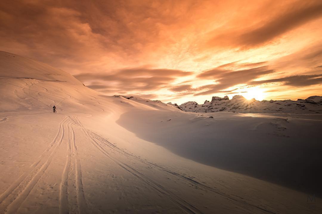 #Repost @maximiliangierlphotography
・・・
When the alarm rings way to early, these moments are a damn good reason to change the warm bed with cold ski boots – @chmoser.ch and I on a #sunrise mission on #hohmad #today @melchseefrutt •
#skitouring #skimo #mountains #explore #adventure #dynafit #speedup #outdoors #nature #instadaily #naturephotography #photography #canon #epic #view #feedyouradventure #bestmountainartists @melchseefrutt @best.mountain.artists @canonswitzerland @instagood @bergwelten @myswitzerland @blickheimat @visitswitzerland @loves_united_switzerland