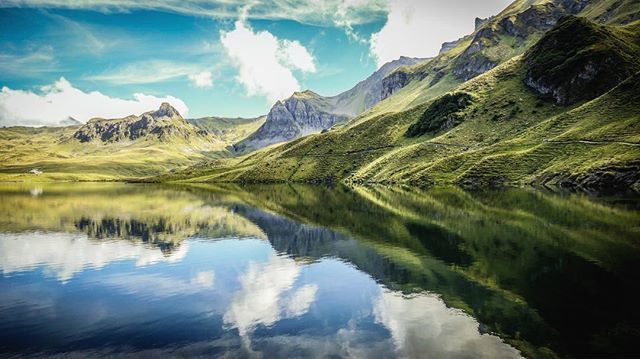 Wie heisst es so schön?:“Bilder sagen mehr als 100 Worte” ⛰? #mountains #beautyfulview #inlovewithswitzerland #hiking #melchsee #melchseefrutt #obwalden #swiss #suisse #schweiz #loveit