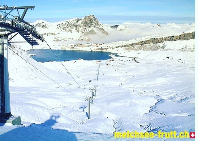 Winterwonderland Melchsee-Frutt😉 Aber keine Angst, es wird wieder wärmer und der goldene Wanderherbst meldet dich auf Ende Woche zurück 🍂🍁 #schnee  #winteriscomming #inlovewithswitzerland #herbst #obwalden