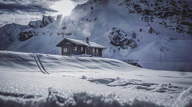 Melchsee-Frutt mal aus „Schneehasen-Perspektive“ 🐰🤣–#melchseefrutt #obwalden #winter #inlovewithswitzerland #switzerland #swiss #suisse #schweiz #letitsnow #snow #melchsee #mysterious
