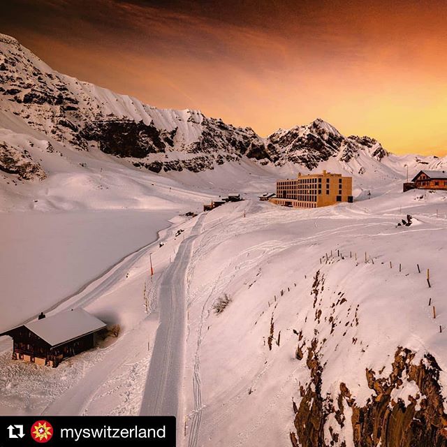 😍😍😍 #Repost @myswitzerland with @get_repost
・・・
What can you never see enough of? Sunrises, of course! You’ve probably watched a hundred of them, but a new dawn breaking will always be a wonderful sight. In @melchseefrutt too, by the look of @cansuburkhalter ’s photo. The small village in the canton of Obwald not only looks beautiful, it also has a whole lot of fun to offer: from skiing to sledging, cross-country skiing, snow-shoeing and hiking, there is a truly overwhelming choice of winter activities in Melchsee-Frutt. And the best thing? As it’s such a small place, nothing is further than a short walk away. Including the stunning hotel you see in the picture: the @fruttlodgespa sits right beside the upper cable car station.